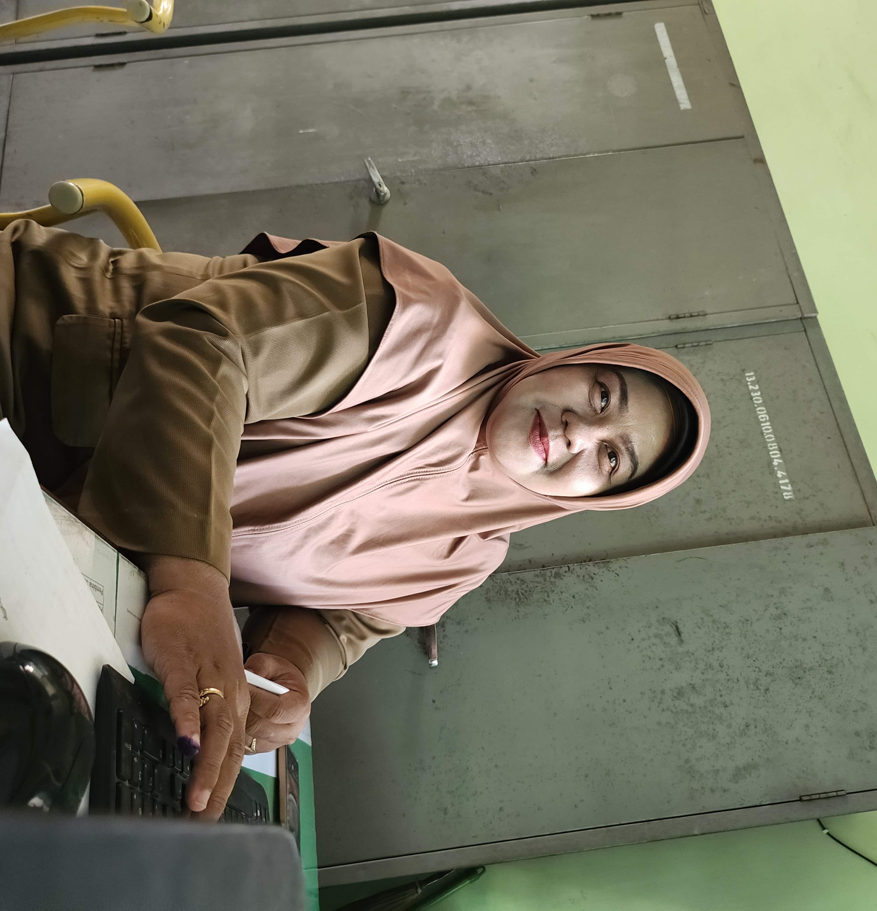 Rr. TRI WIJAYANTI